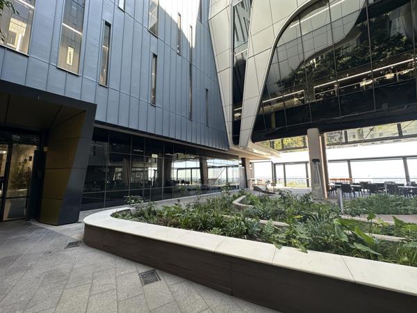 308 m² Commercial space