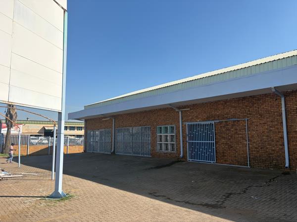 680 m² Commercial space