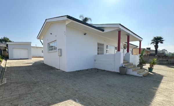 8 Bedroom House
