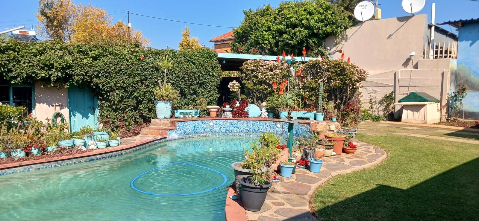3 Bedroom House in Kensington