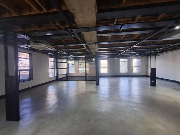 238 m² Commercial space