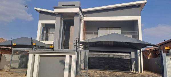 5 Bedroom House