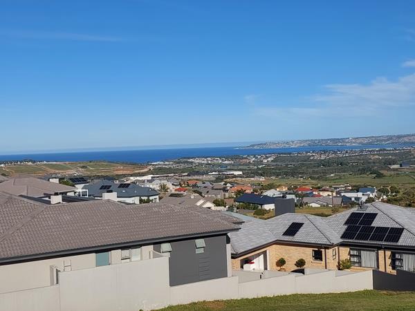 593 m² Land