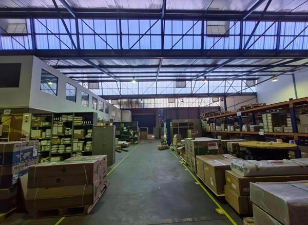 1 213 m² Industrial space