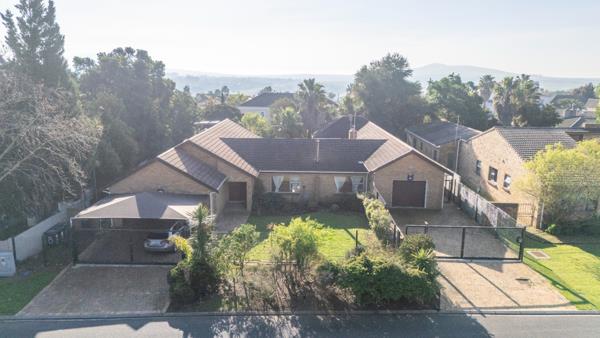 5 Bedroom House