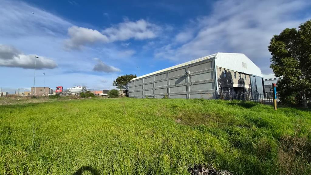 1 040 m² Industrial space