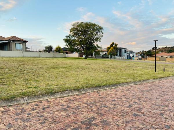 615 m² Land