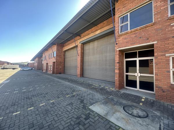 4 983 m² Industrial space