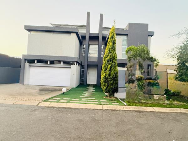 5 Bedroom House