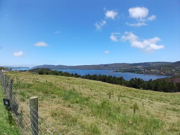 2 504 m² Land