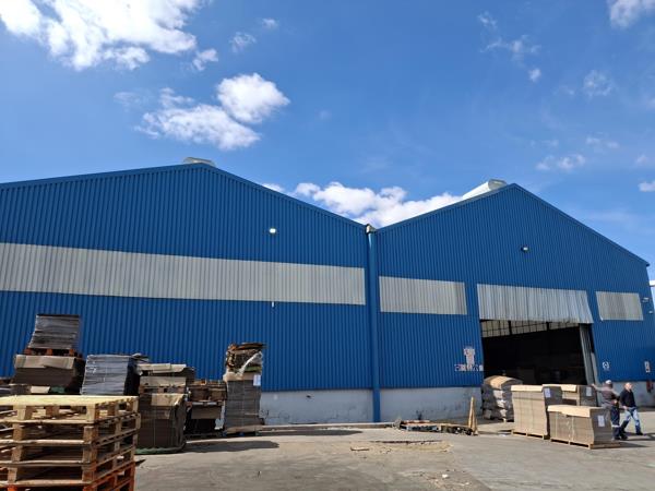 2 600 m² Industrial space