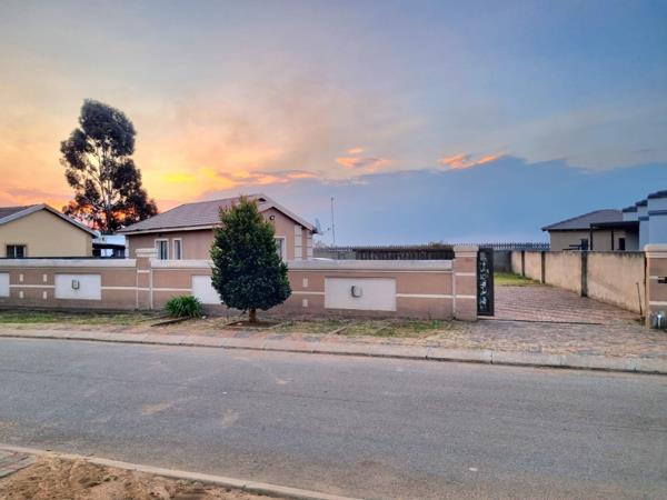 2 Bedroom House