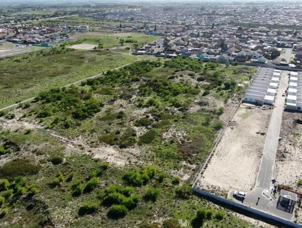 4 000 m² Land