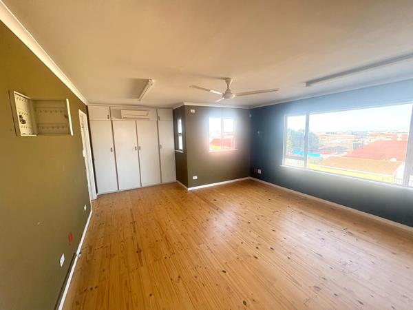 323 m² Commercial space