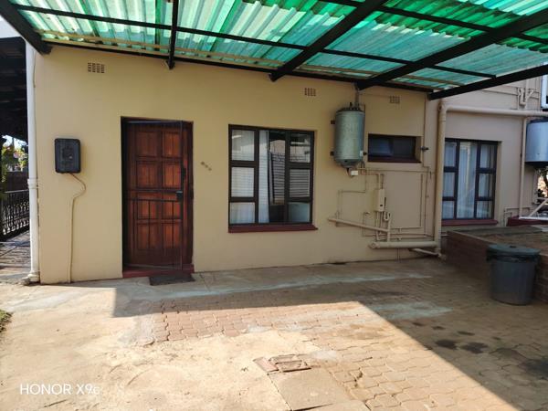 1 Bedroom Garden Cottage