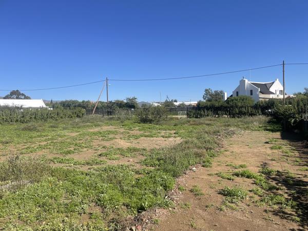 1 041 m² Land