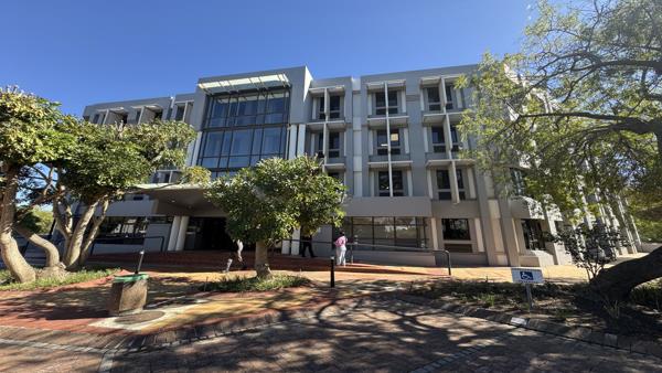 64 m² Commercial space