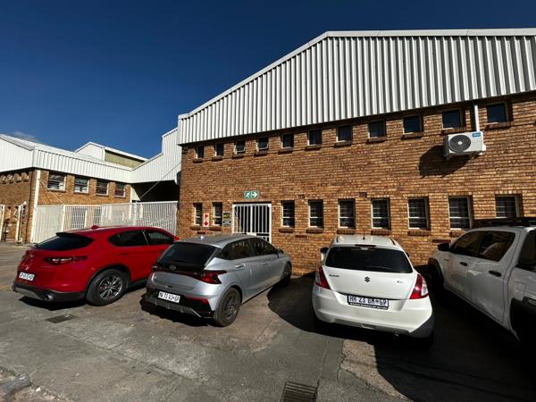 766 m² Industrial space