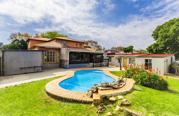 5 Bedroom House