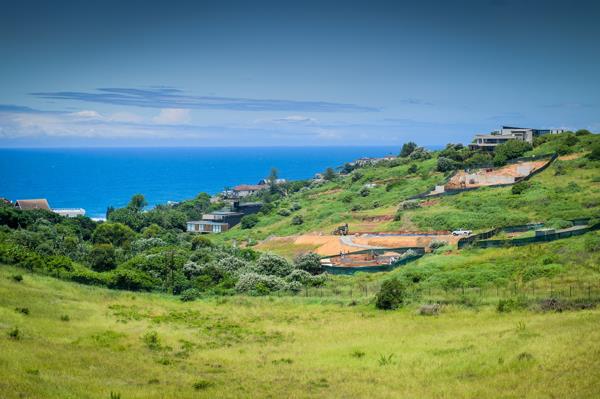 1 586 m² Land