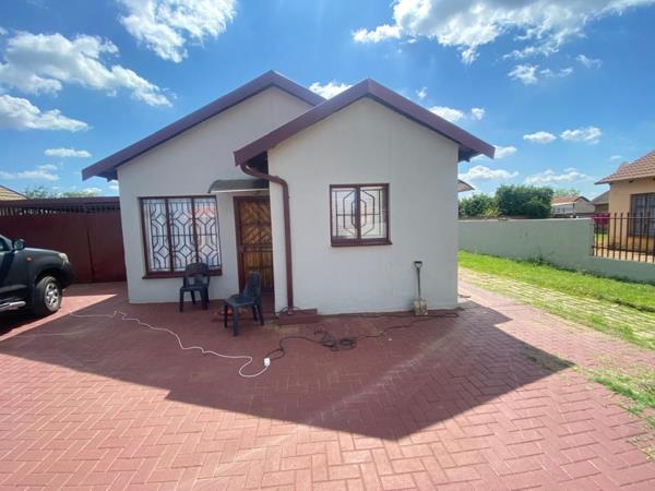 2 Bedroom House