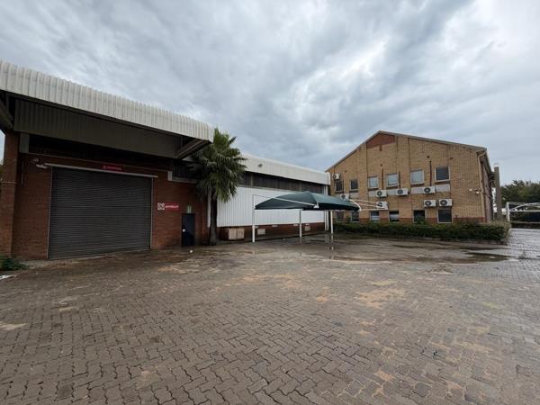 2 606 m² Industrial space