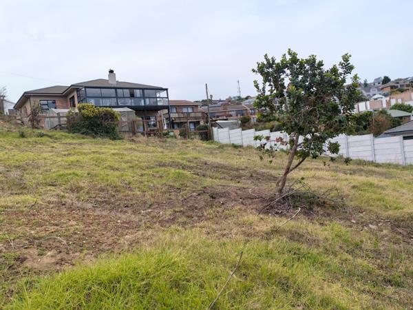 975 m² Land