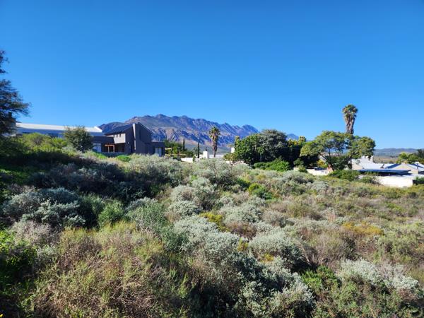 1 279 m² Land