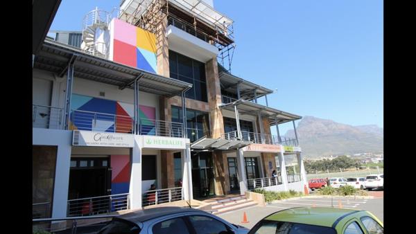 81 m² Office Space