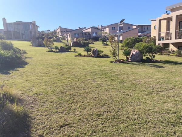345 m² Land