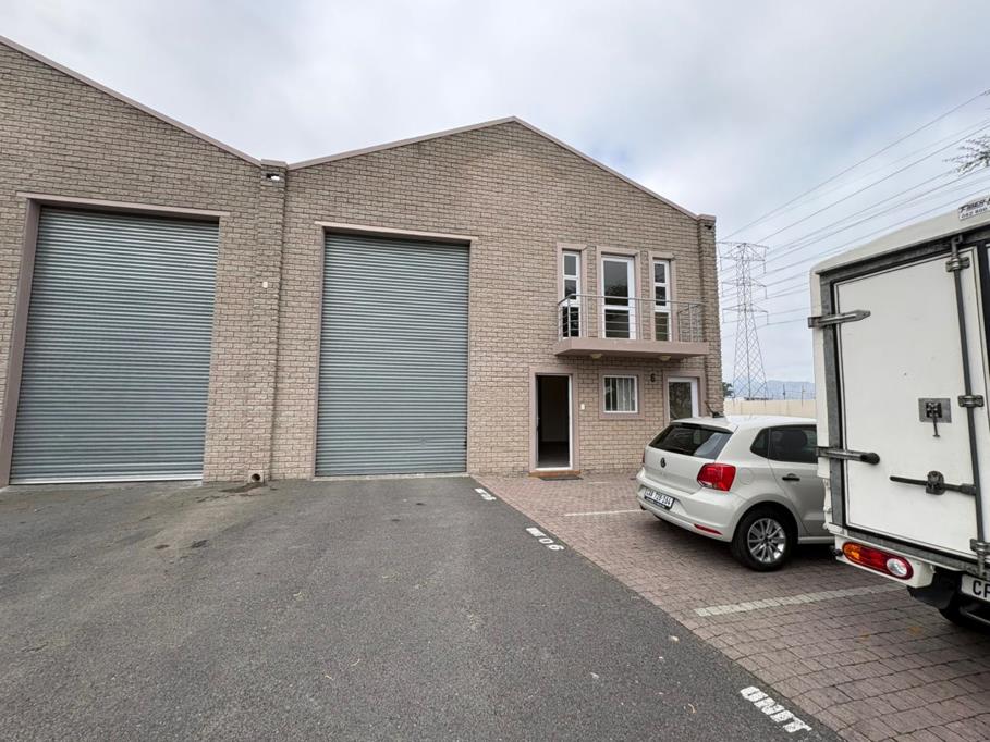 352 m² Industrial space