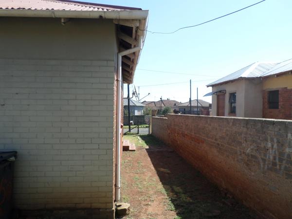 2 Bedroom House