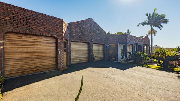 6 Bedroom House
