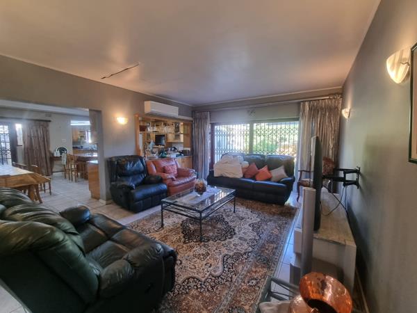 6 Bedroom House