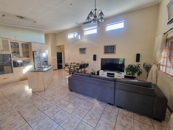 6 Bedroom House