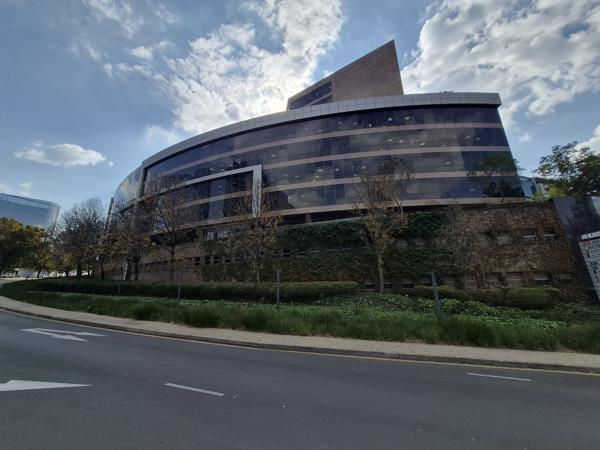 787 m² Commercial space