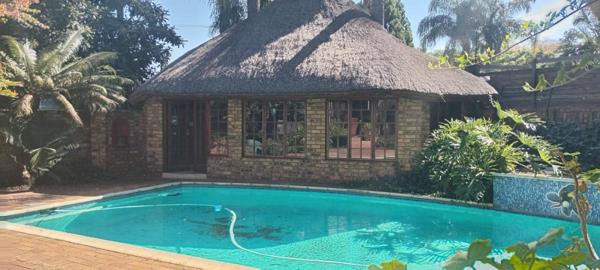 9 Bedroom, Bed and Breakfast
