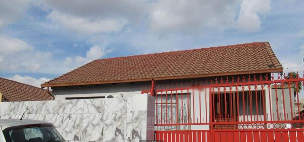 2 Bedroom House