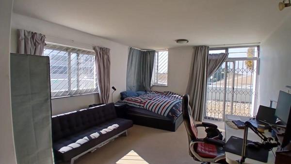 Bachelor apartment
