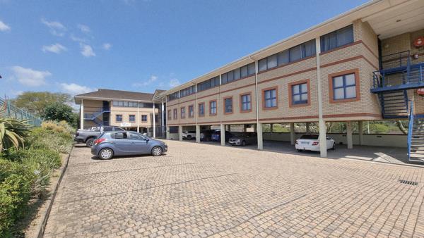 303 m² Commercial space