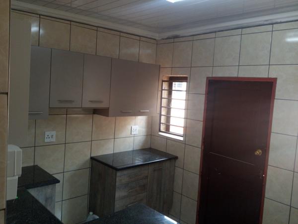 6 Bedroom House