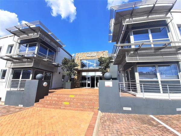 324 m² Commercial space
