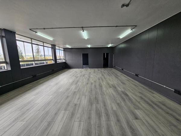 142 m² Commercial space