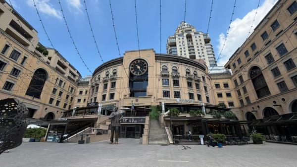 151 m² Commercial space