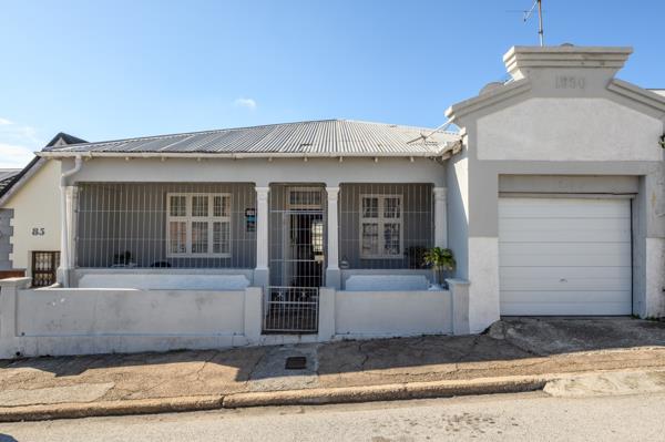 6 Bedroom House