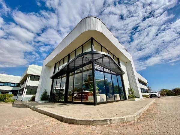 136 m² Commercial space