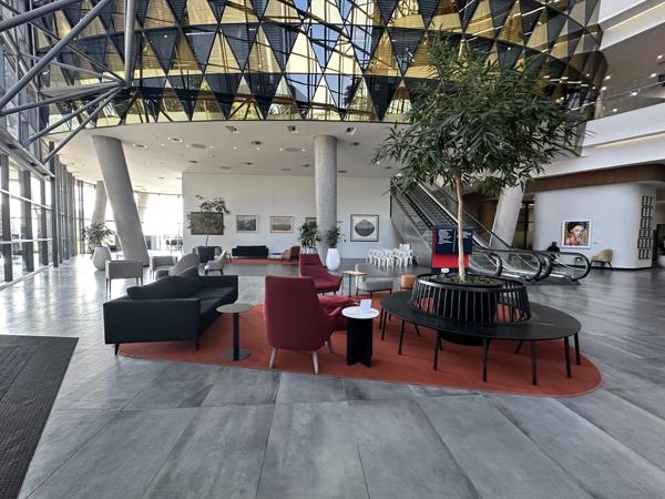 1 253 m² Commercial space