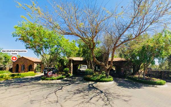 3 158 m² Land