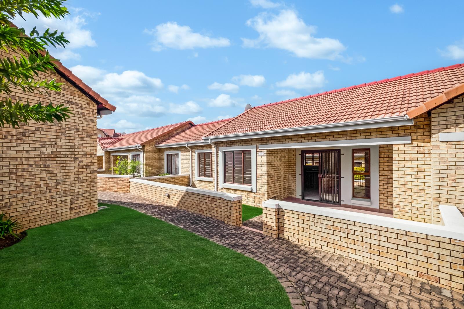 2 Bedroom Townhouse in Randpark Ridge