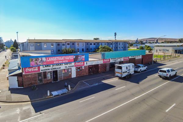 1 033 m² Commercial space